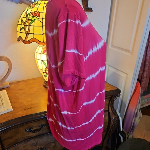 Torrid size 1 (14/16) Pink & White Super Soft Tie Dye Top - Picture 3 of 5